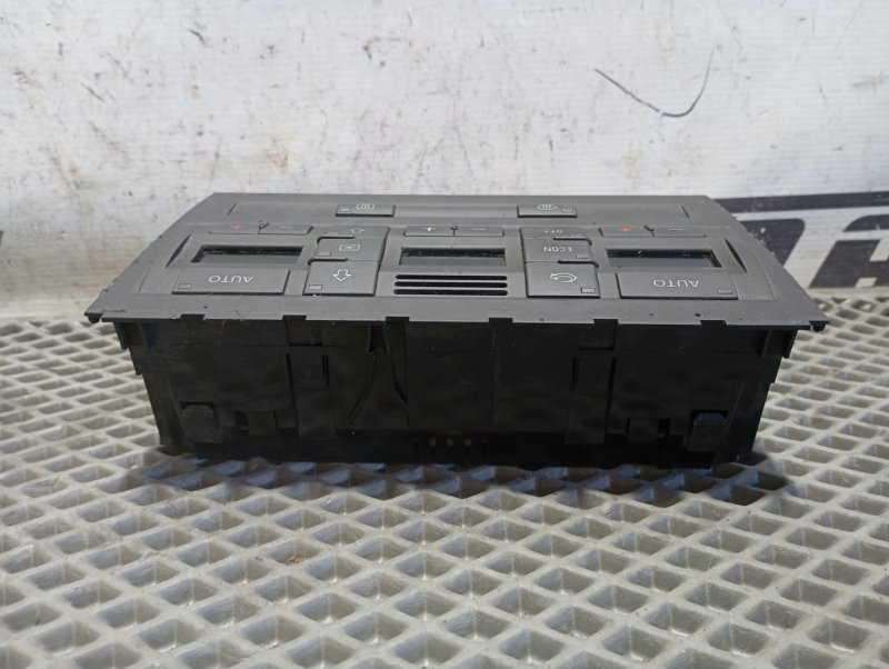 Блок управления климат-контролем Audi A4 2002 B6