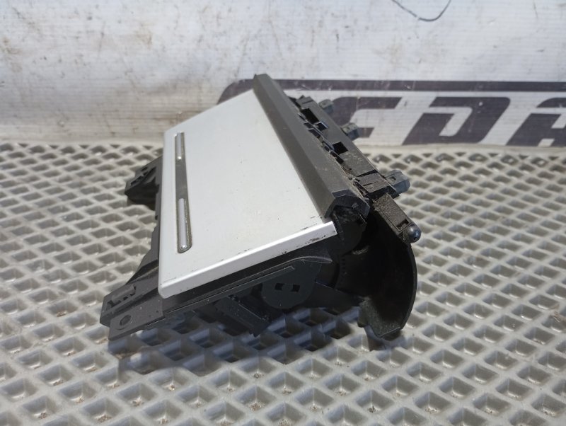 Пепельница Audi A4 2002 B6