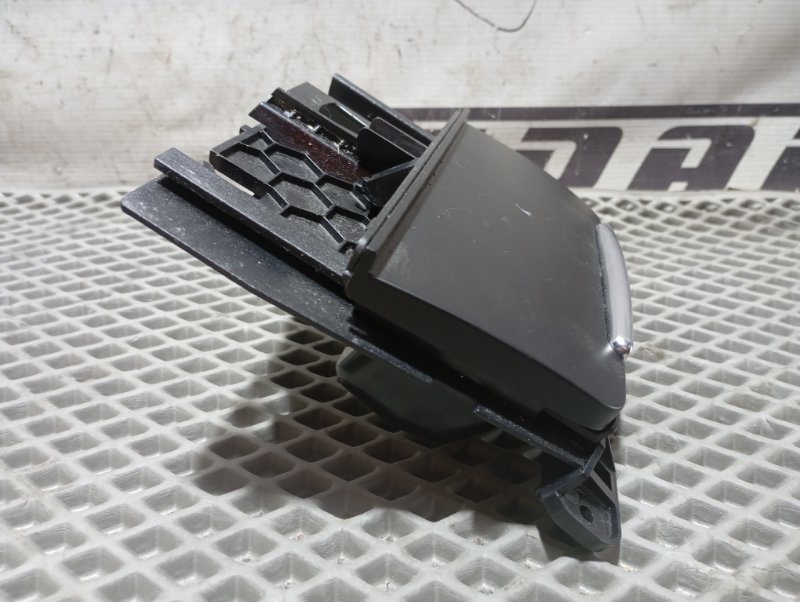 Пепельница Audi A4 2008 B8