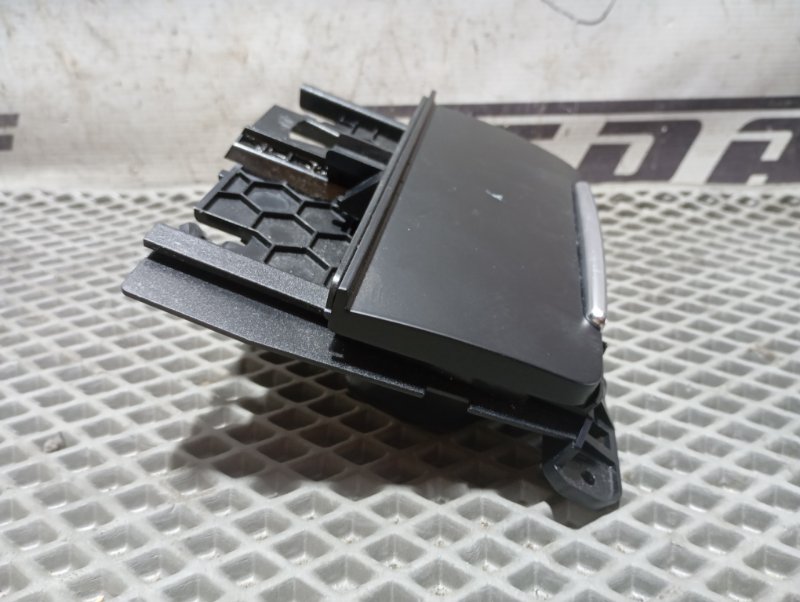 Пепельница Audi A4 2008 B8