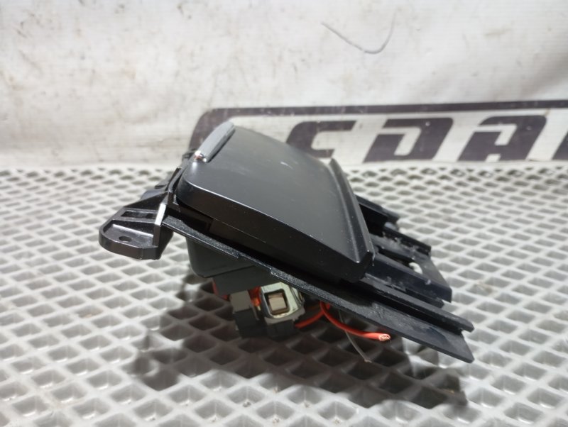 Пепельница Audi A4 2008 B8