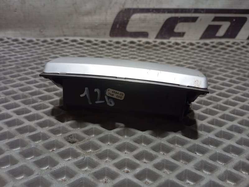 Пепельница Audi A4 2002 B6