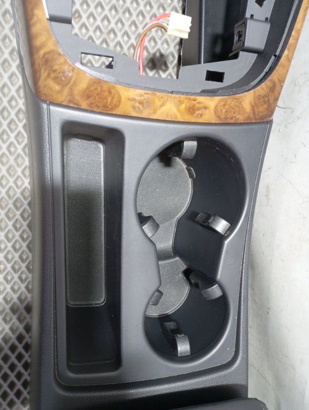 Подлокотник Audi A4 2008 B8