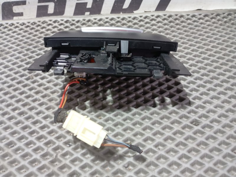 Пепельница Audi A4 2008 B8