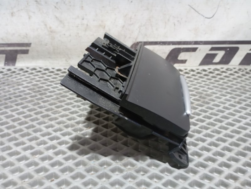 Пепельница Audi A4 2011 B8