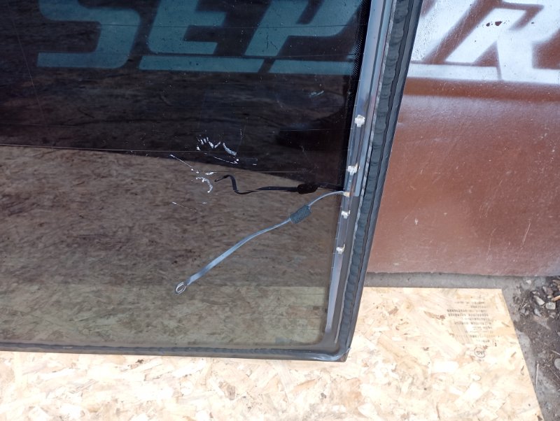 Стекло заднее Audi A6 2010 C6