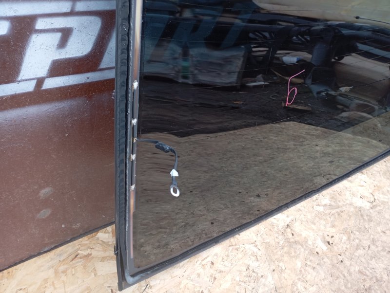 Стекло заднее Audi A6 2007 C6