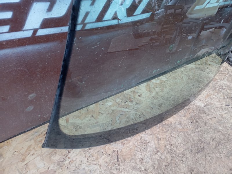 Стекло лобовое Audi A4 2006 B7