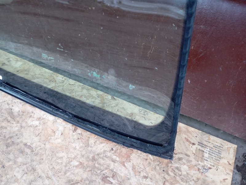 Стекло лобовое Audi A4 2006 B7