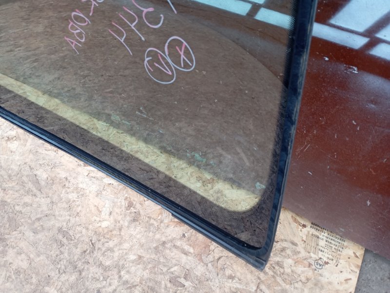 Стекло лобовое Audi A4 2011 B8