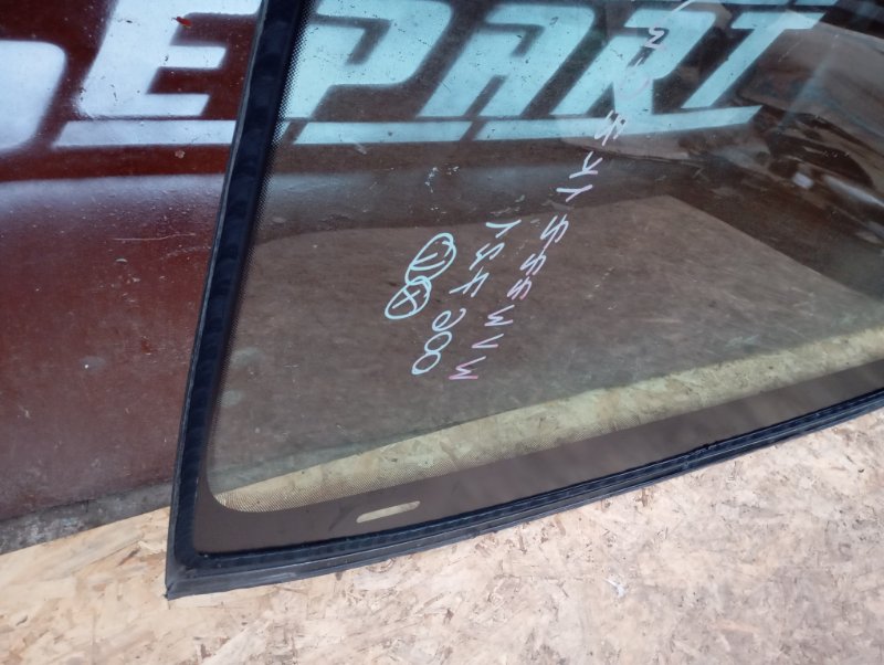 Стекло лобовое Volkswagen Golf 2011 Mk6