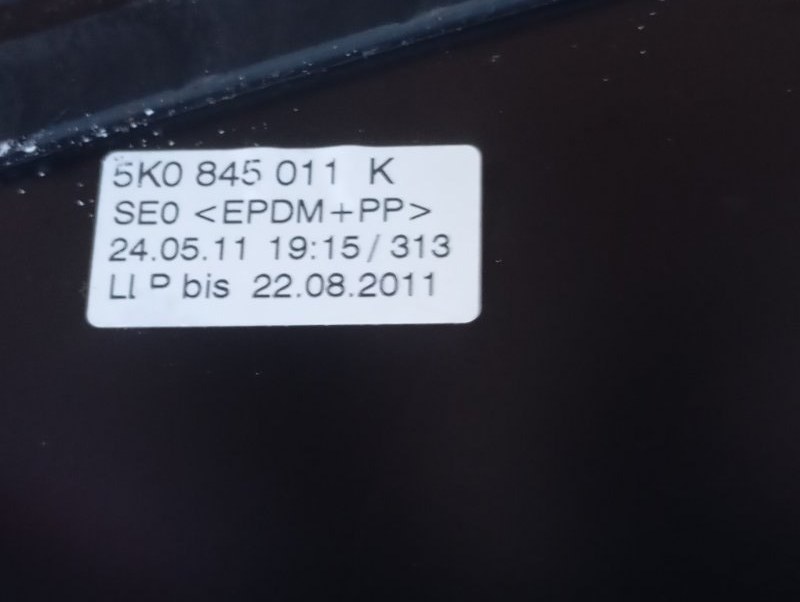 Стекло лобовое Volkswagen Golf 2011 Mk6