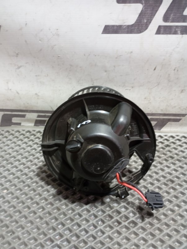 Моторчик печки Skoda YETI 2015