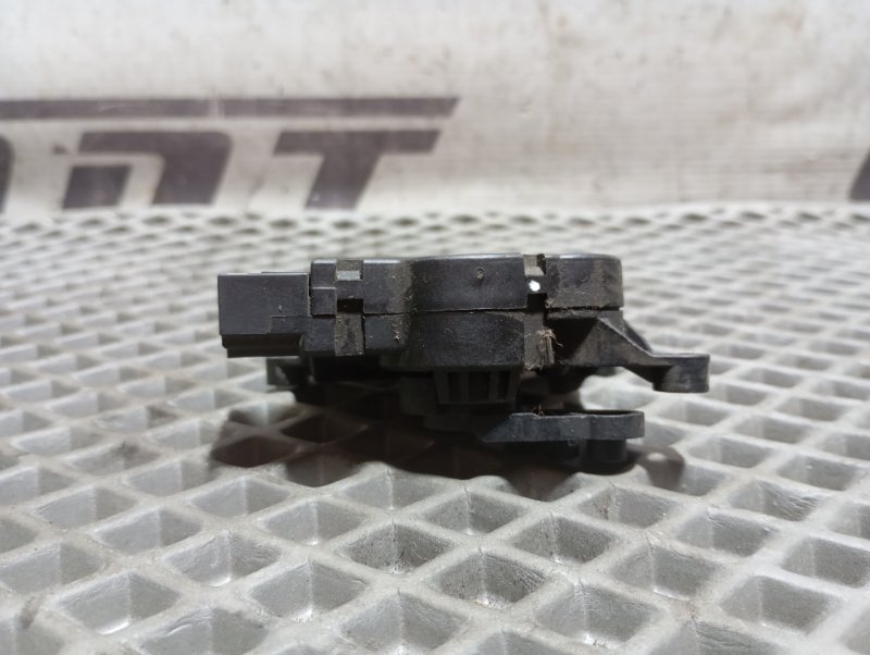 Сервопривод заслонки печки Skoda YETI 2015