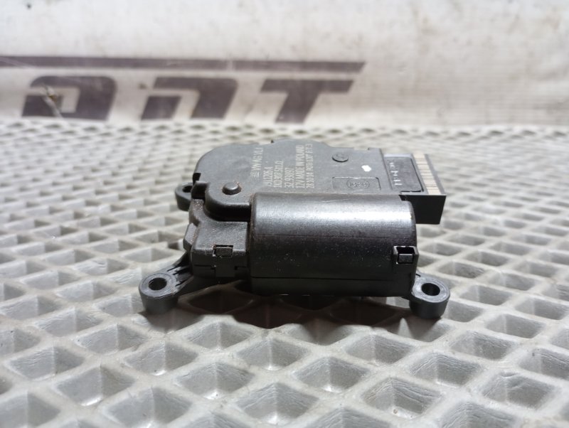 Сервопривод заслонки печки Skoda YETI 2015