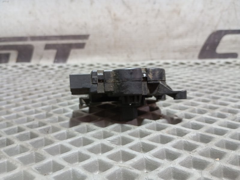 Сервопривод заслонки печки Skoda YETI 2015