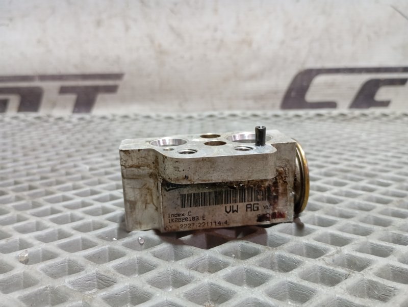 Клапан кондиционера Skoda YETI 2015