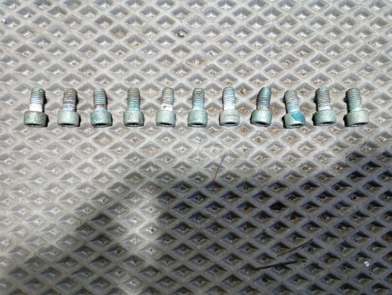 Болты развальные подвески Audi A4 2002 B6