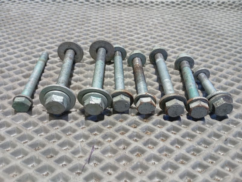 Болты развальные подвески Audi A4 2002 B6