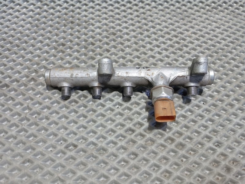 Топливная рампа Audi A6 ALLROAD 2010 C6