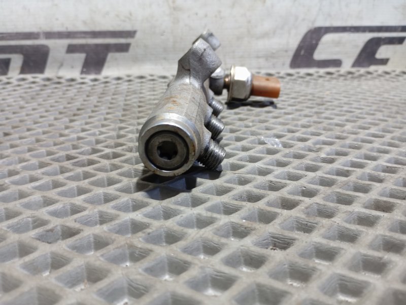 Топливная рампа Audi A6 ALLROAD 2010 C6