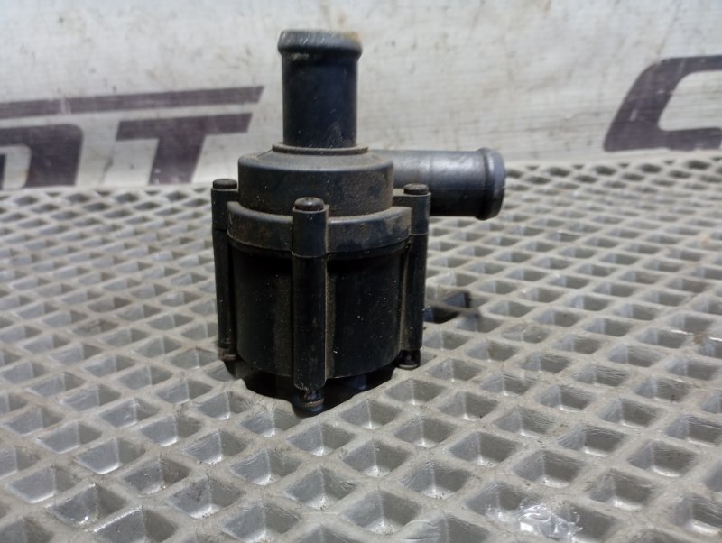 Помпа дополнительная Audi A6 ALLROAD 2010 C6