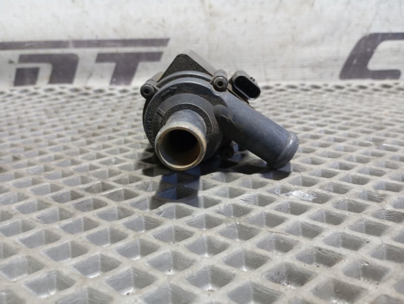 Помпа дополнительная Audi A6 ALLROAD 2010 C6