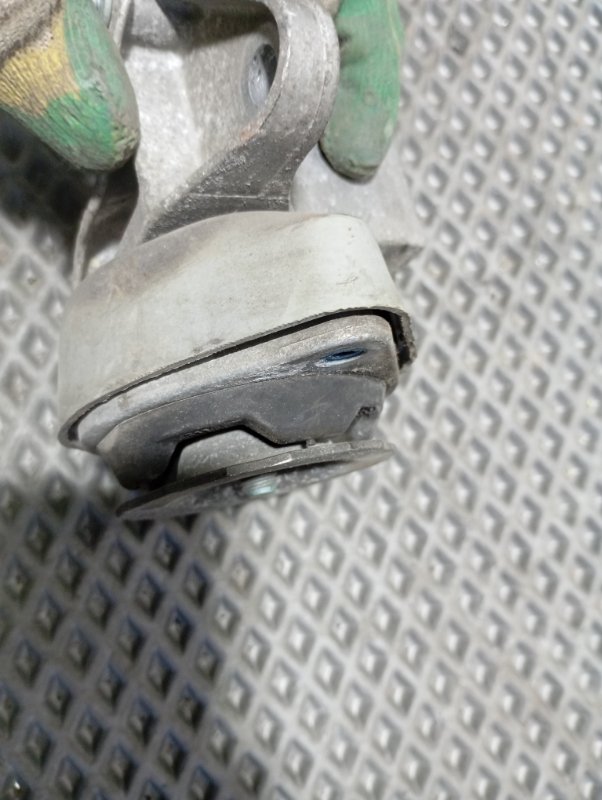 Подушка АКПП Audi A4 2002 B6