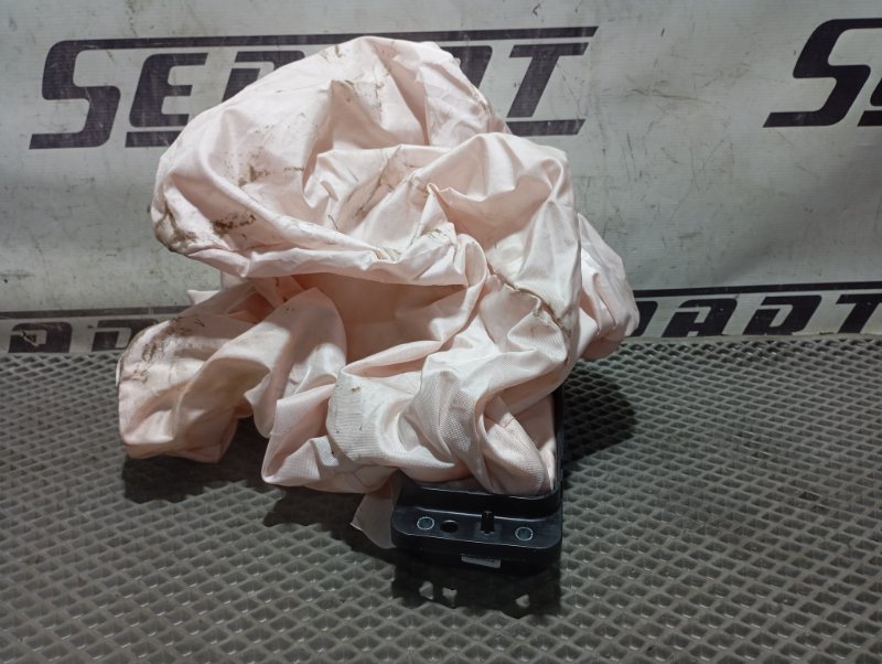 Подушка безопасности пассажирская Skoda Karoq 2024