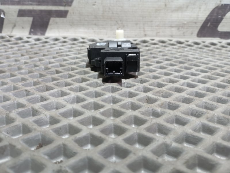 Сервопривод заслонки печки Audi A4 2008 B8