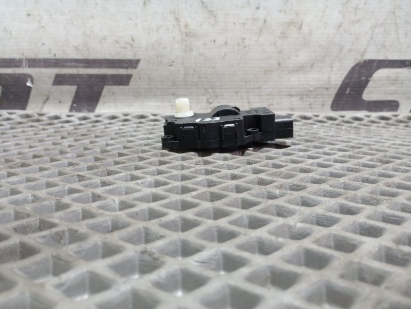 Сервопривод заслонки печки Audi A4 2008 B8