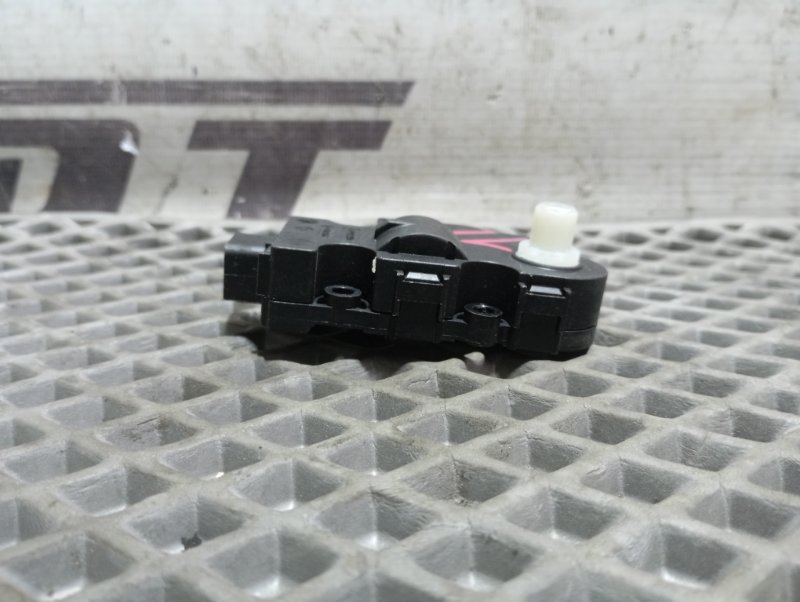 Сервопривод заслонки печки Audi A4 2008 B8