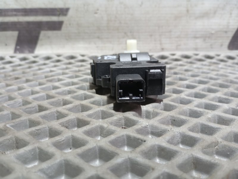 Сервопривод заслонки печки Audi A4 2008 B8