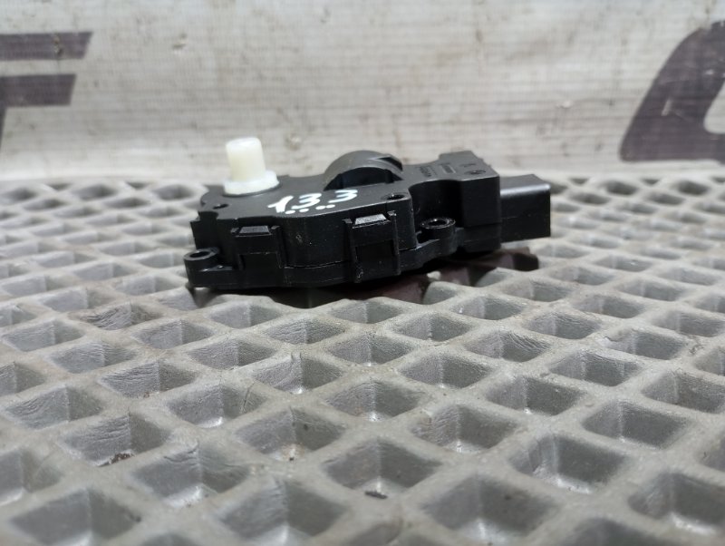 Сервопривод заслонки печки Audi A4 2008 B8