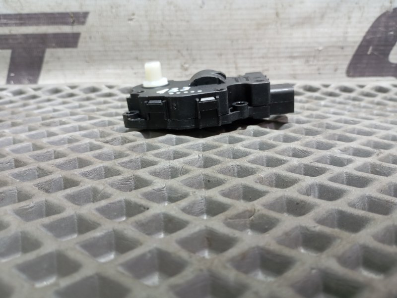 Сервопривод заслонки печки Audi A4 2008 B8