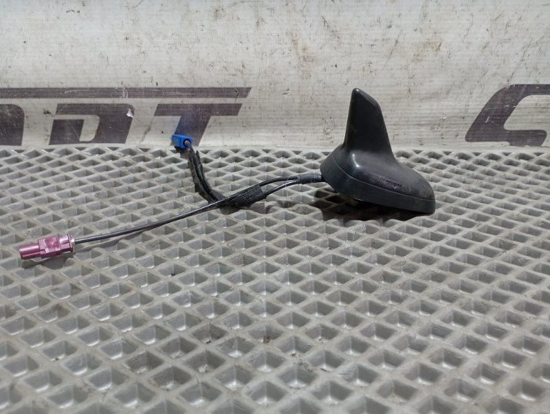 Антенна плавник Audi A4 2008 B8