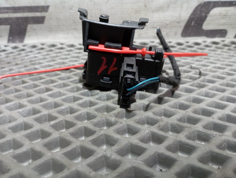 Актуатор лючка топливного бака Audi A4 2008 B8