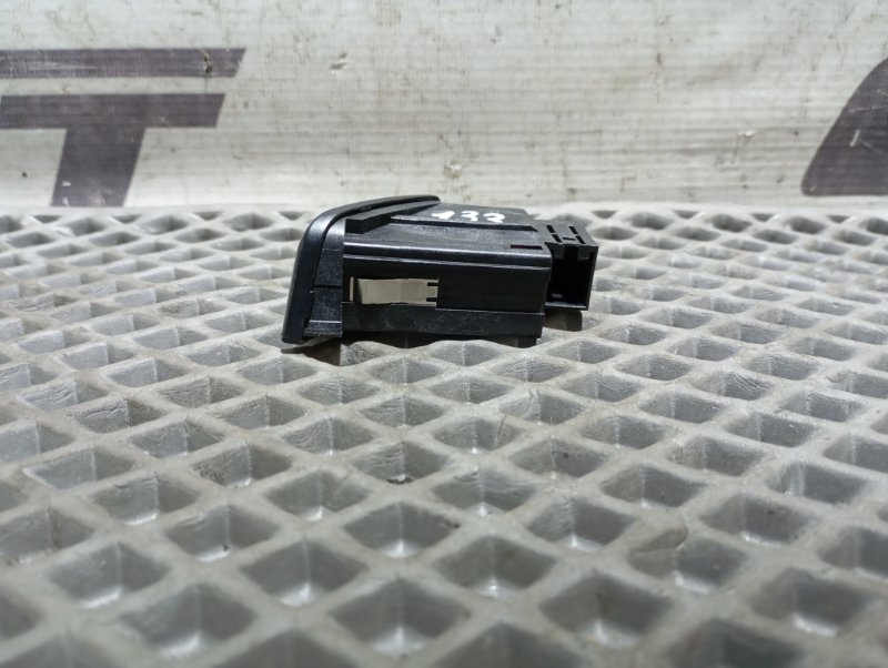 Кнопка аварийной сигнализации Audi A4 2008 B8