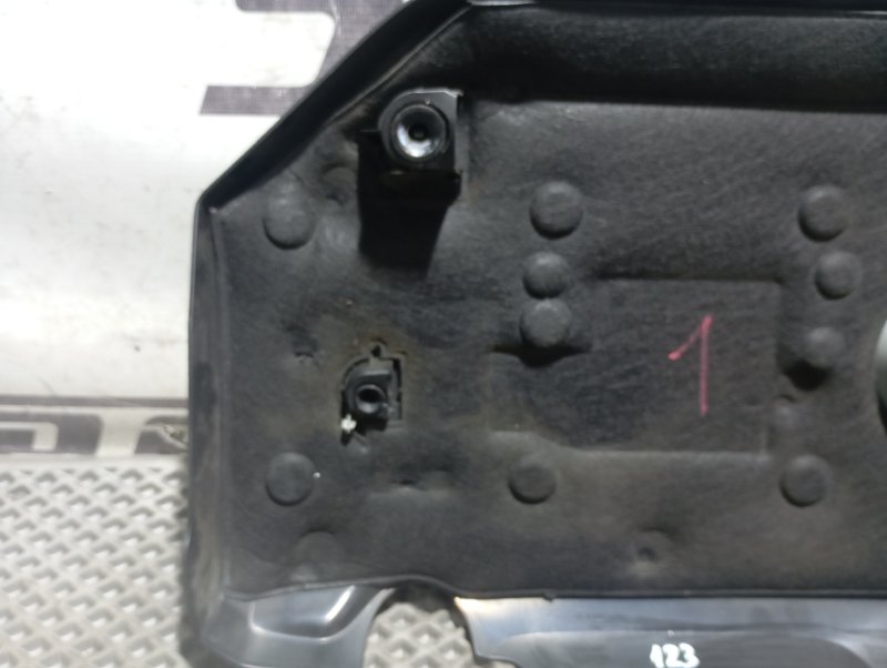 Декоративная крышка двигателя Volkswagen Tiguan 2014 5N