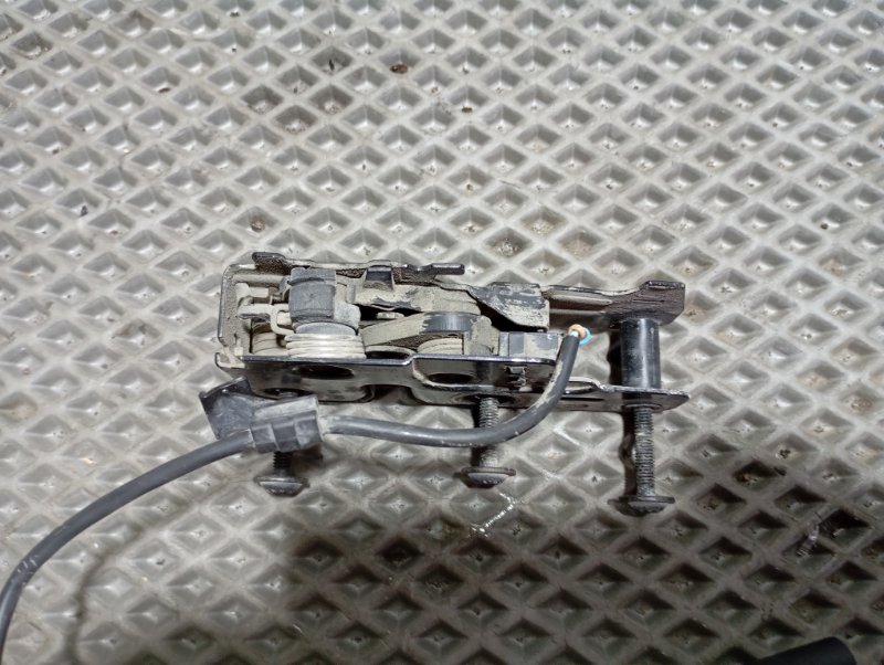 Замок капота Audi Q5 2010 8R