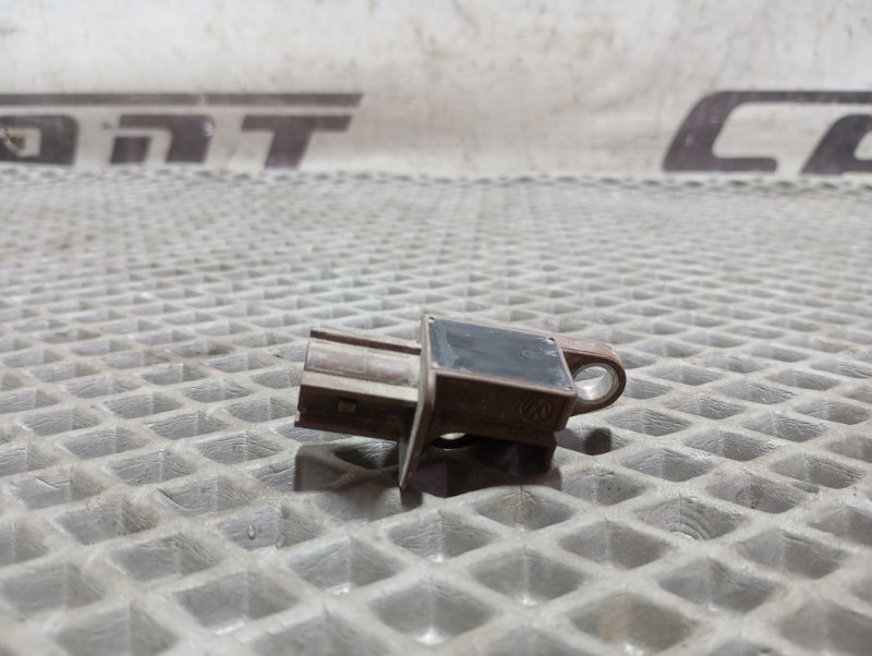 Датчик удара Audi Q5 2010 8R