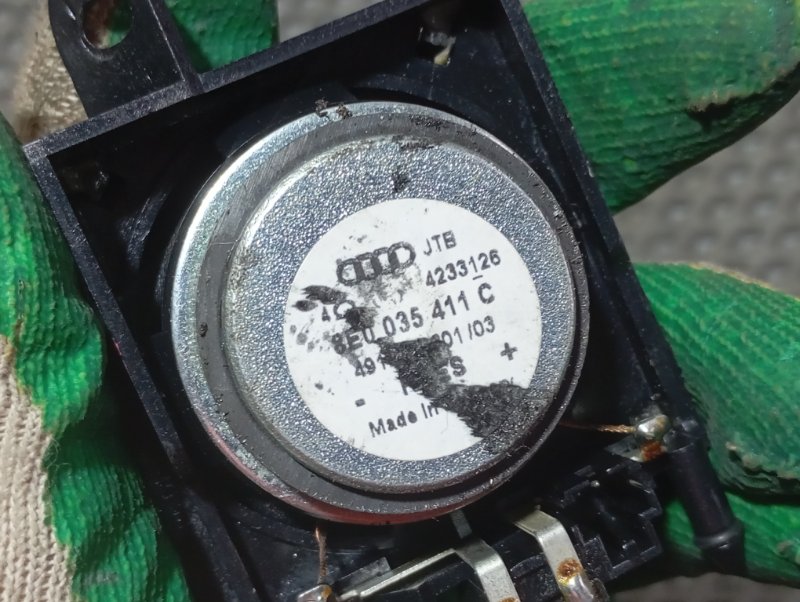 Динамик Audi A4 2002 B6