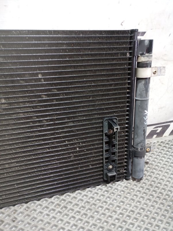 Радиатор кондиционера Audi Q5 2010 8R