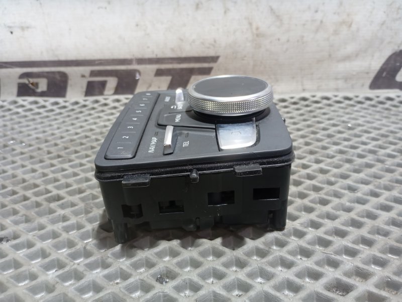 Блок управления магнитолой Audi A4 2016 B9