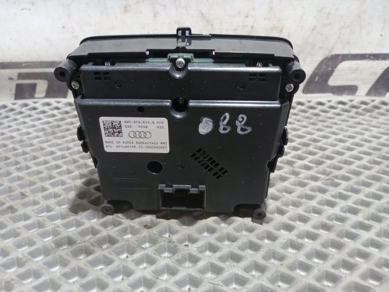 Блок управления магнитолой Audi A4 2016 B9