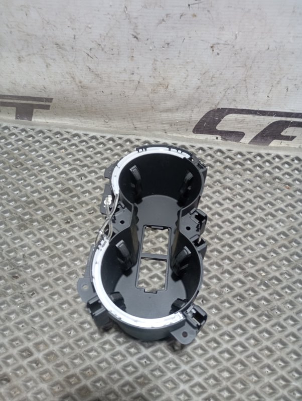 Подстаканник Audi A4 2016 B9