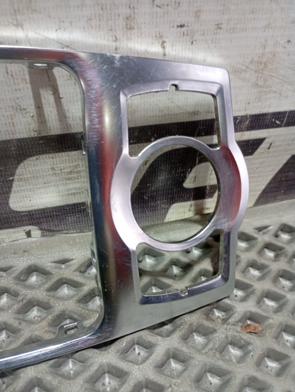 Накладка в салоне Audi A6 ALLROAD 2010 C6