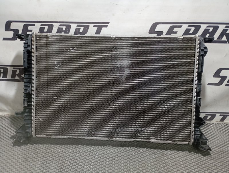 Радиатор основной Audi Q5 2010 8R