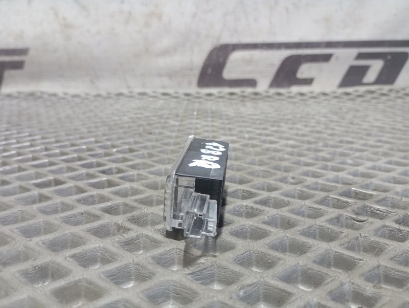 Плафоны двери Audi A6 ALLROAD 2014 C7