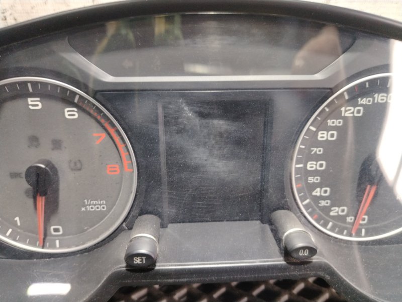Панель приборов Audi Q5 2010 8R